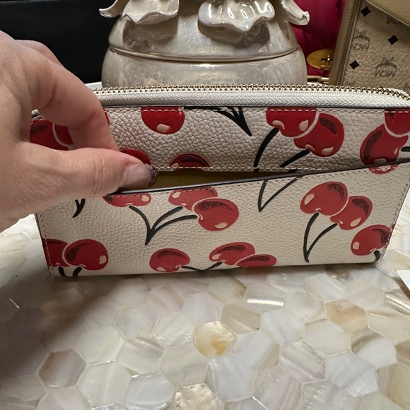 NWT Coach Retail Cherry Large Accordion Zip Wallet Gorgeous! - Picture 5 of 10